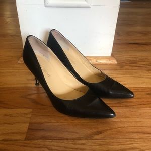 Ivanka Trump black heels